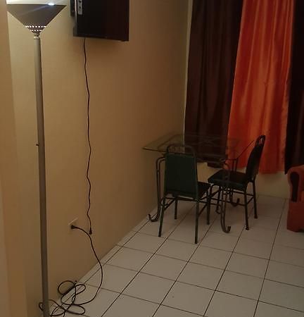 Comfortable Suite 1 キングストン エクステリア 写真
